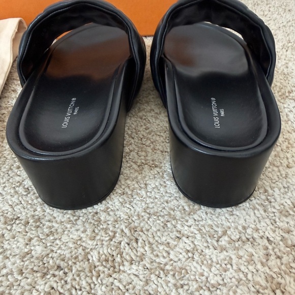 Louis Vuitton Black Lambskin Embossed Monogram Jumbo Flatform Sandals Size 38.5 - Picture 5 of 8
